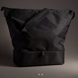 BEIS crescent weekender mini day trippe bag NWT